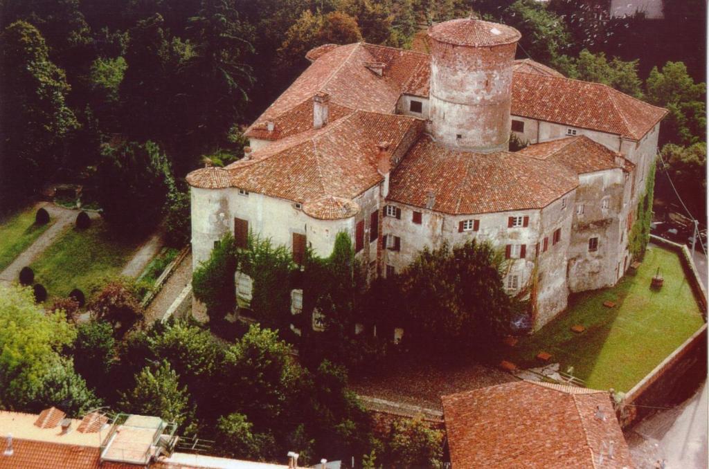 Гостевой дом Castello Di Rocca Grimalda Экстерьер фото
